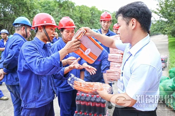 鄭州高新區黨工委、管委會到鄭鍋開展送清涼慰問活動